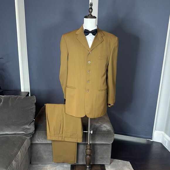 Men's Vicci Uomo 2-Piece Formal Suit Notched Lapel Jacket 42R Pants 33R - Picture 1 of 16